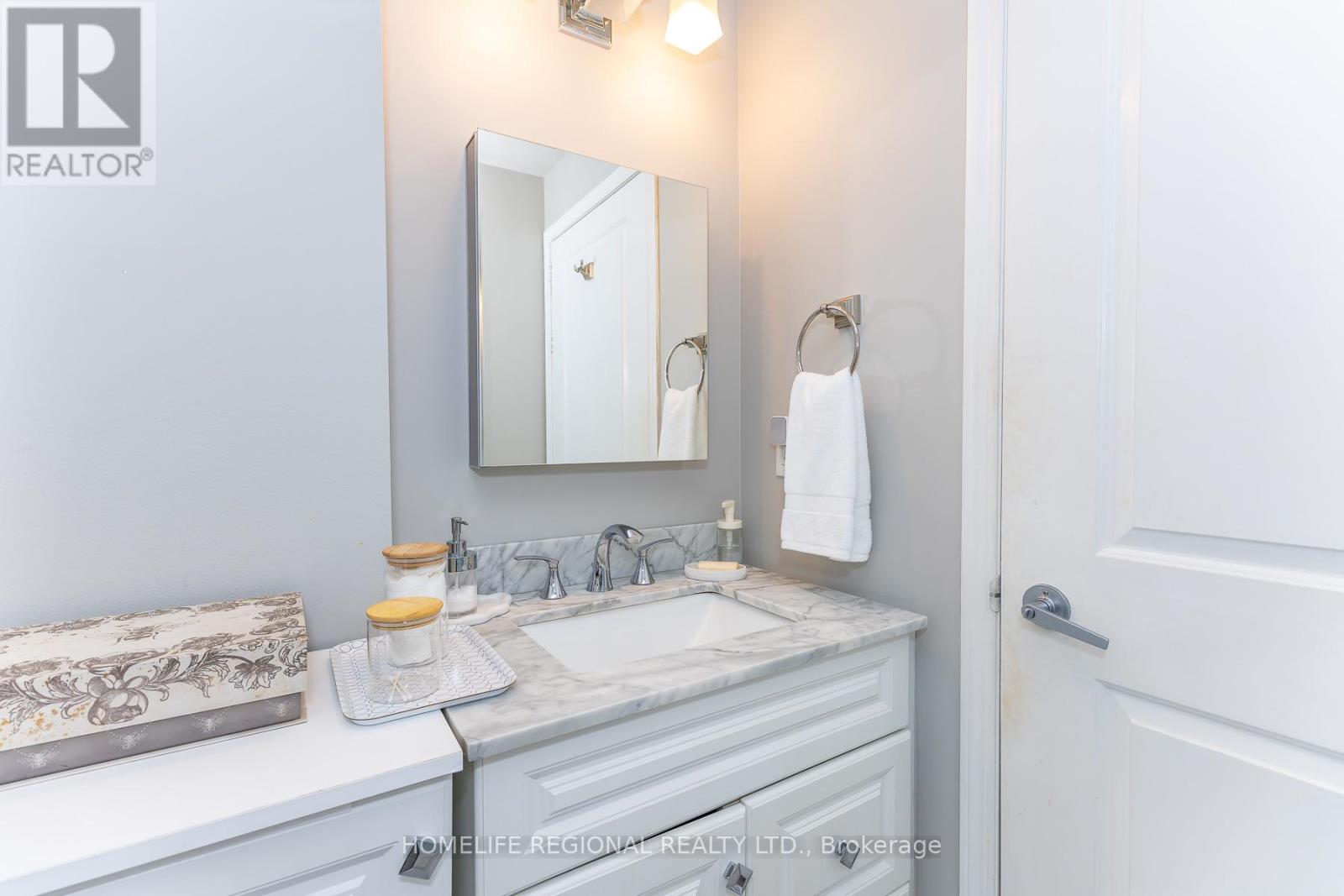 204 - 15 Windermere Avenue, Toronto, Ontario  M6S 5A2 - Photo 34 - W13078424