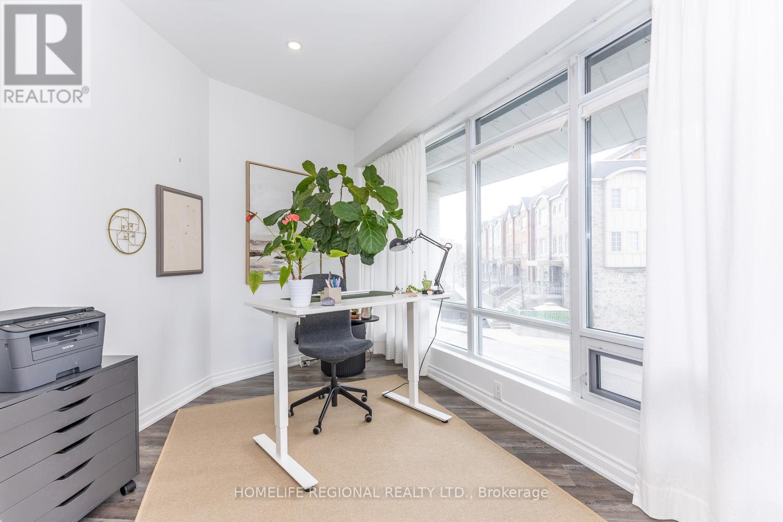 204 - 15 Windermere Avenue, Toronto, Ontario  M6S 5A2 - Photo 5 - W13078424