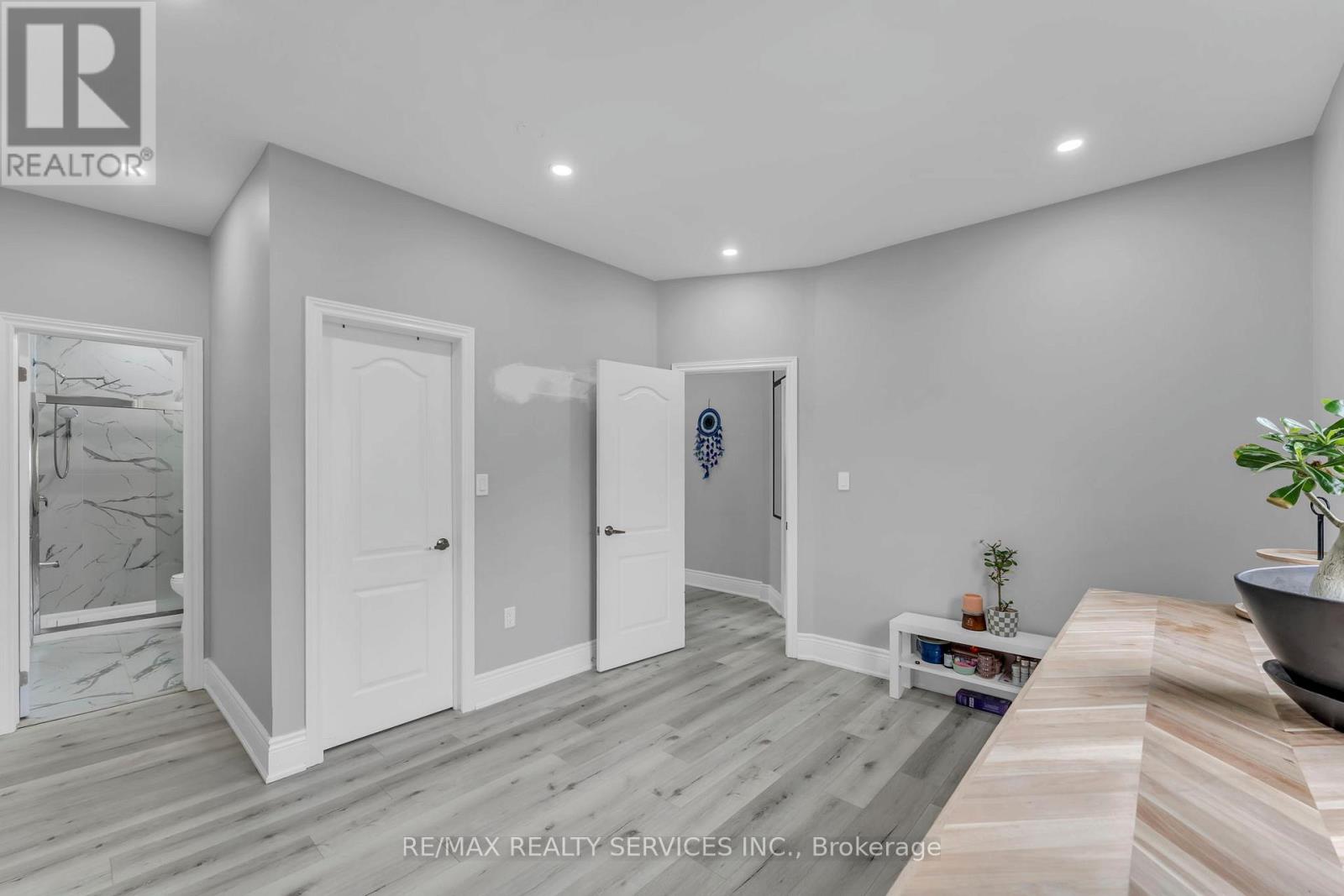 364 Queen Mary Drive, Brampton, Ontario  L7A 3T1 - Photo 14 - W13078488