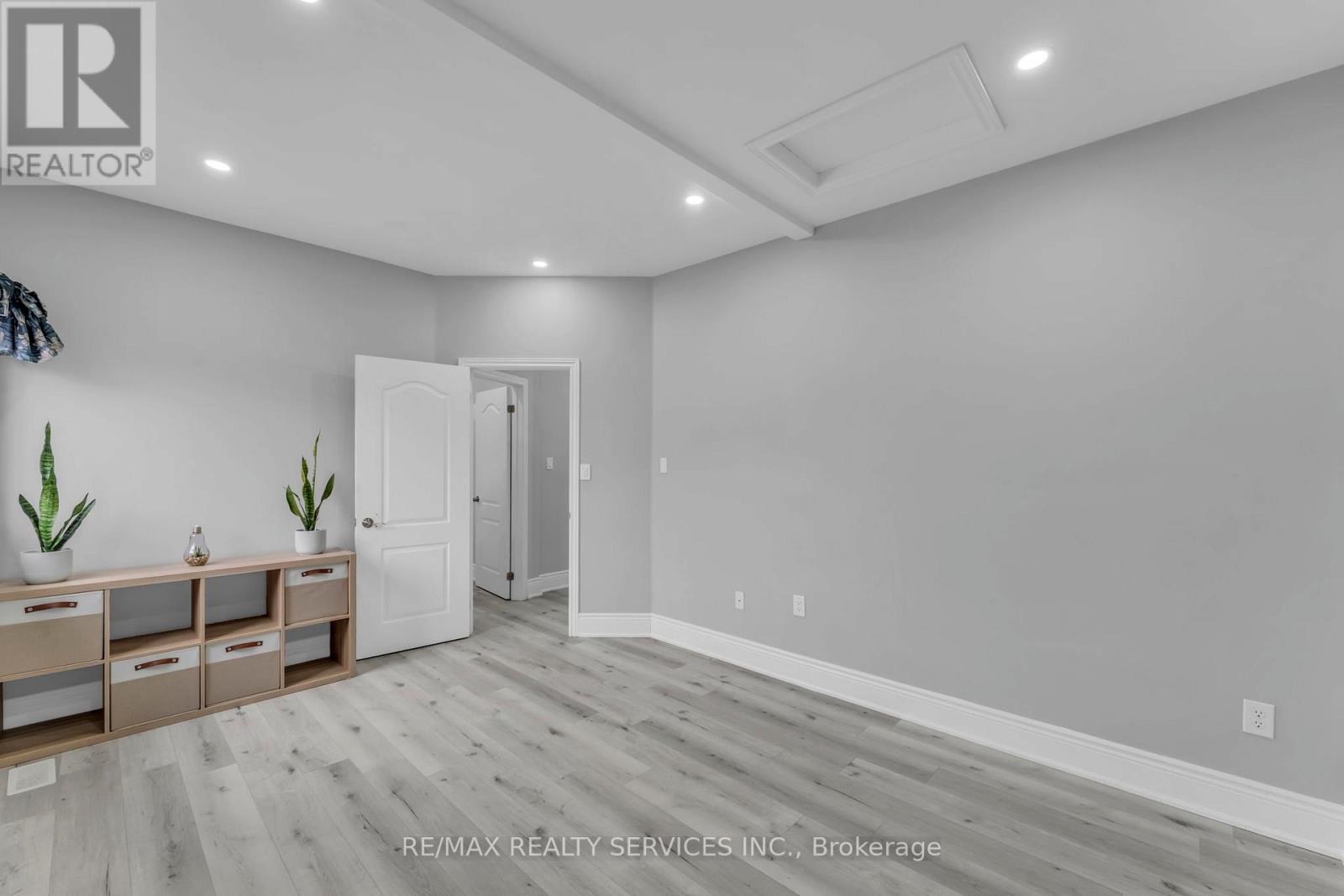 364 Queen Mary Drive, Brampton, Ontario  L7A 3T1 - Photo 15 - W13078488