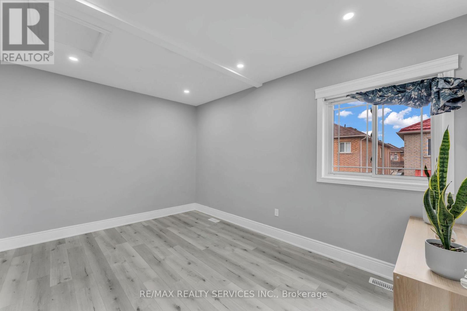 364 Queen Mary Drive, Brampton, Ontario  L7A 3T1 - Photo 16 - W13078488
