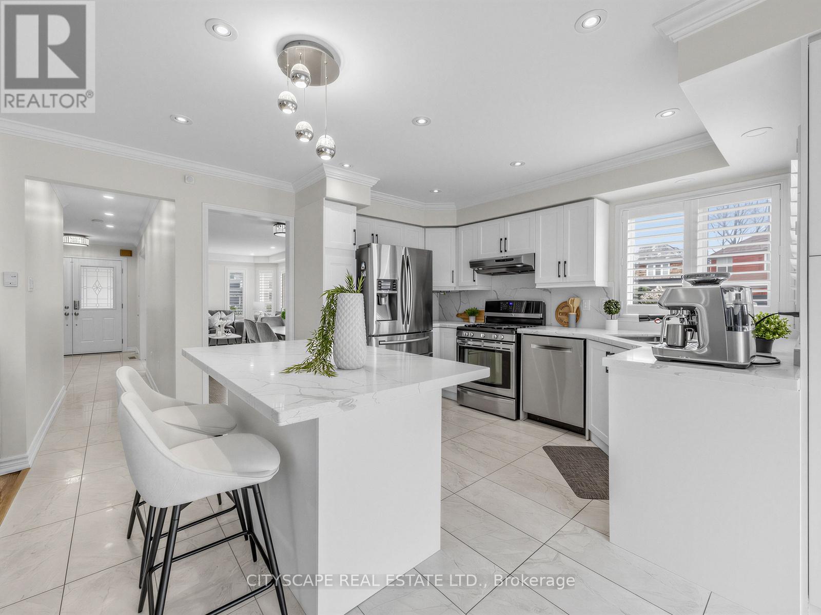 3671 Forest Bluff Crescent, Mississauga, Ontario  L5N 7W7 - Photo 11 - W13078562