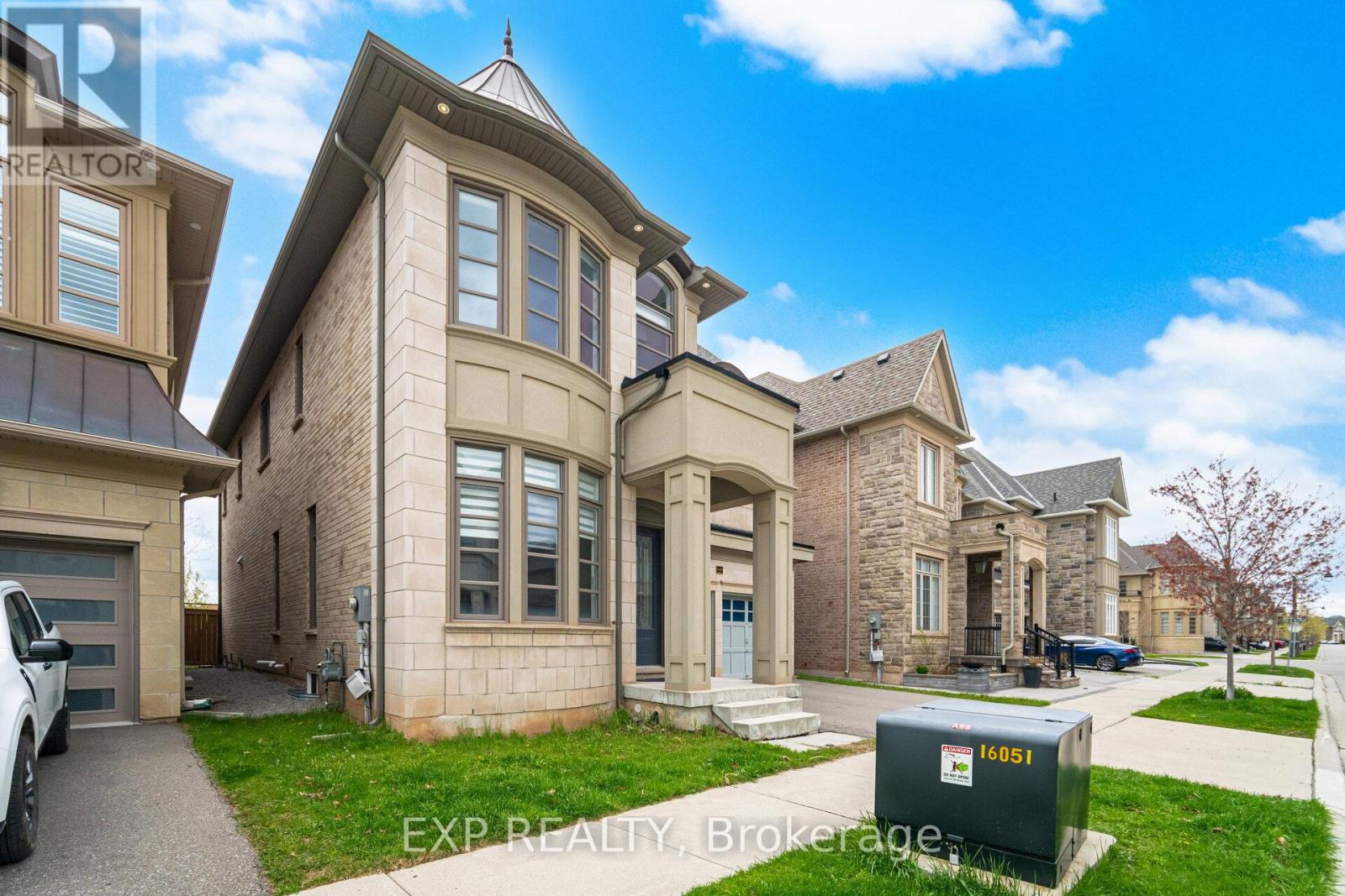 3128 Parsonage Crescent, Oakville, Ontario  L6H 0T9 - Photo 2 - W13078582