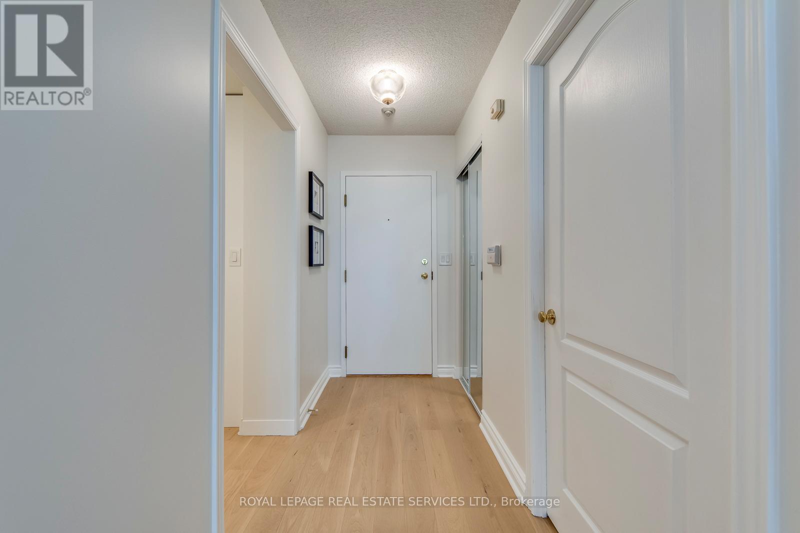 403 - 1 Ripley Avenue, Toronto, Ontario  M6S 4Z6 - Photo 6 - W13078656