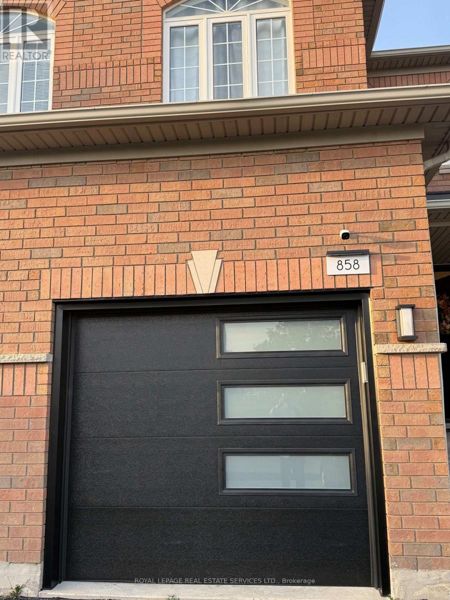 Bsmt - 858 Khan Crescent, Mississauga, Ontario  L5V 2R4 - Photo 2 - W13078674