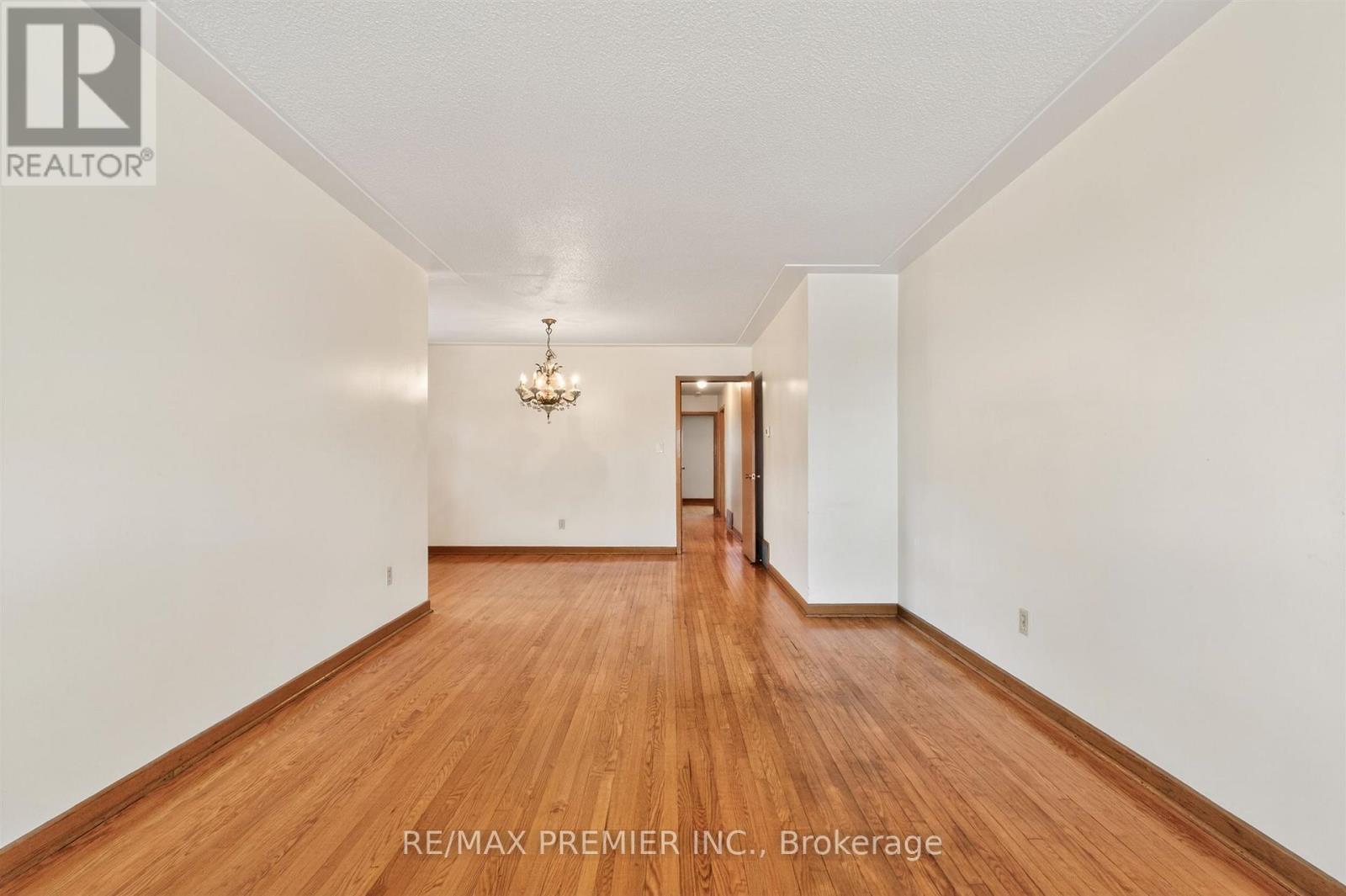 506 Rathburn Road, Toronto, Ontario  M9C 3S8 - Photo 10 - W13078680