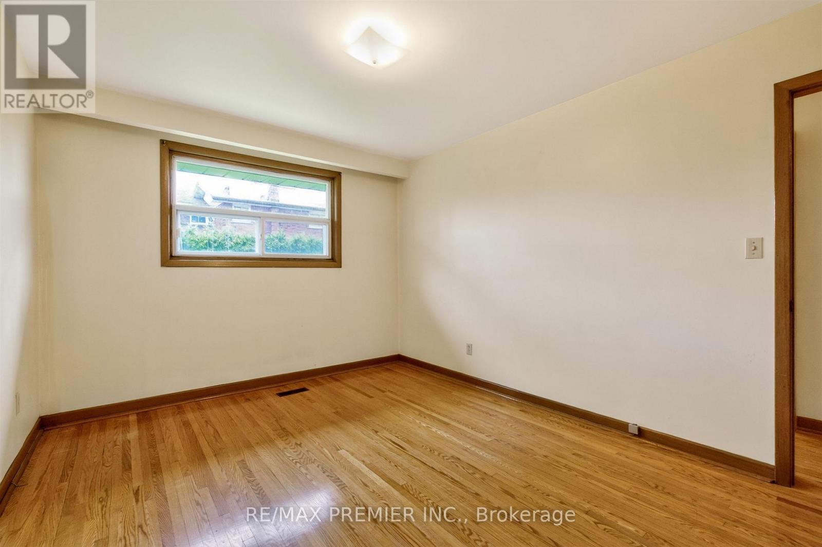 506 Rathburn Road, Toronto, Ontario  M9C 3S8 - Photo 19 - W13078680