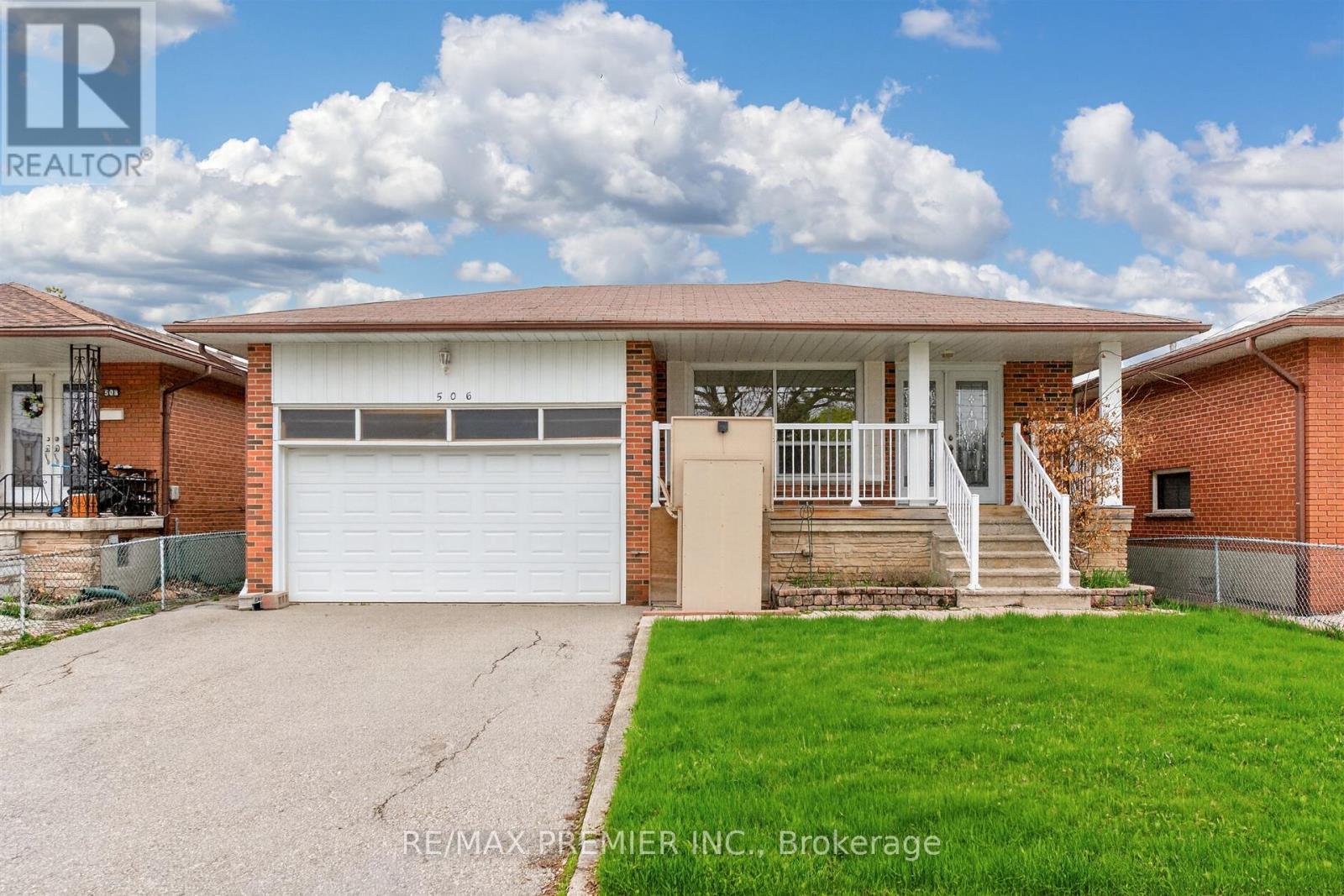 506 Rathburn Road, Toronto, Ontario  M9C 3S8 - Photo 2 - W13078680
