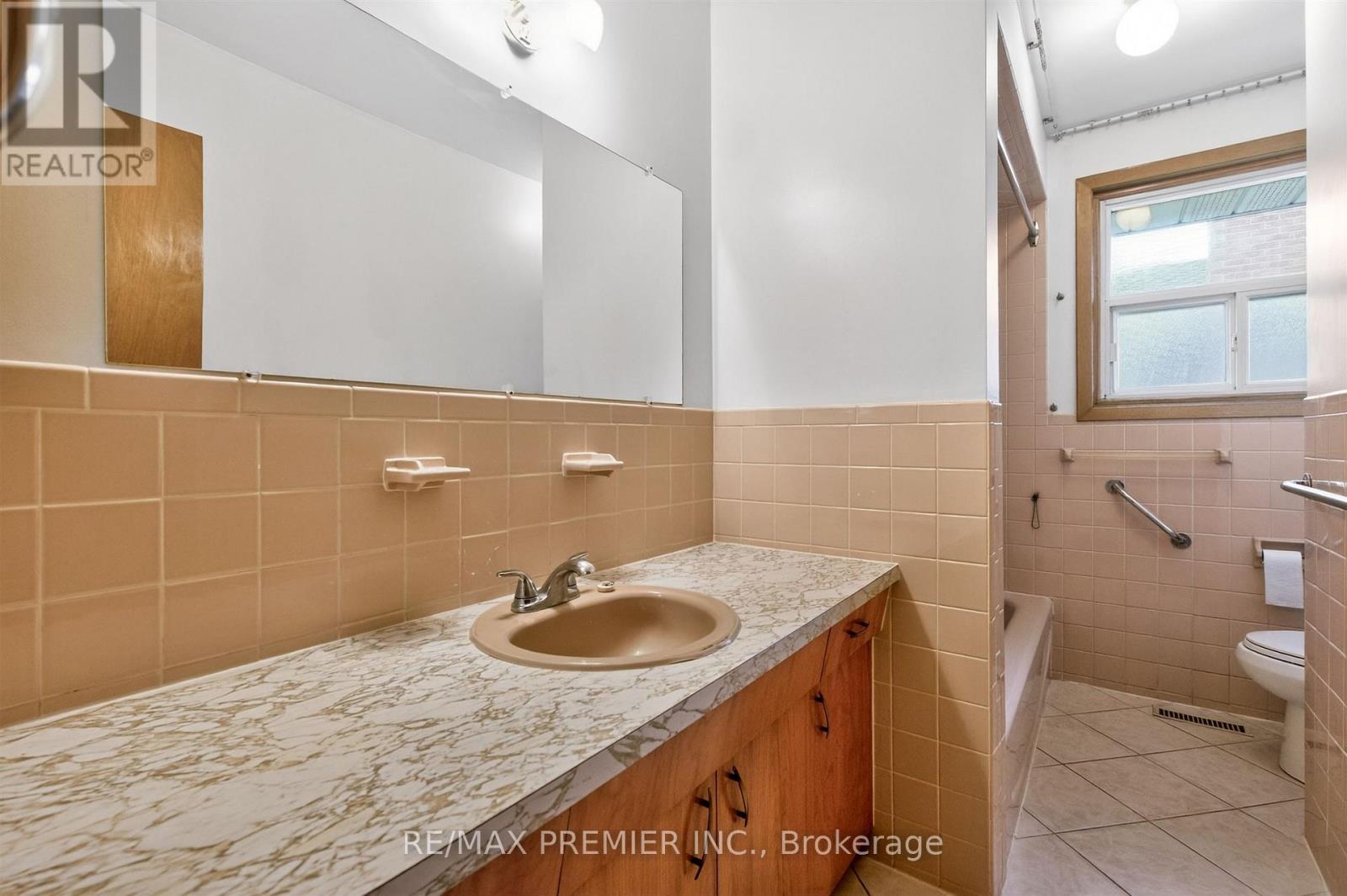506 Rathburn Road, Toronto, Ontario  M9C 3S8 - Photo 29 - W13078680