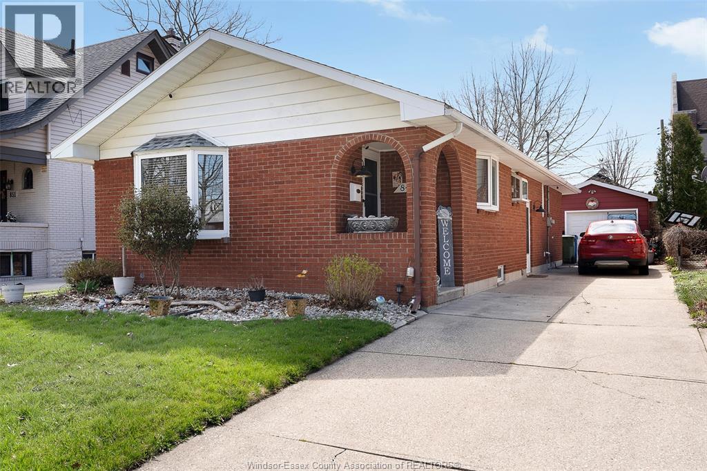 845 GLIDDEN, windsor, Ontario