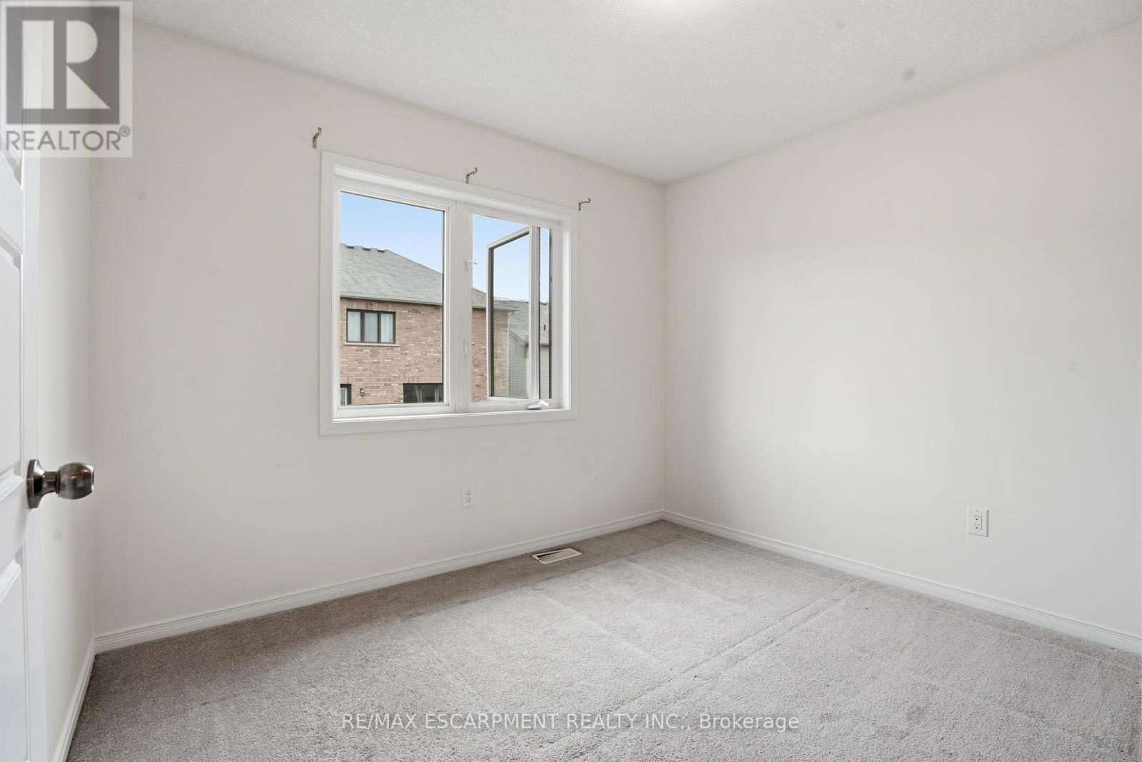 7774 Buckeye Crescent, Niagara Falls, Ontario  L2H 0P2 - Photo 17 - X13055872