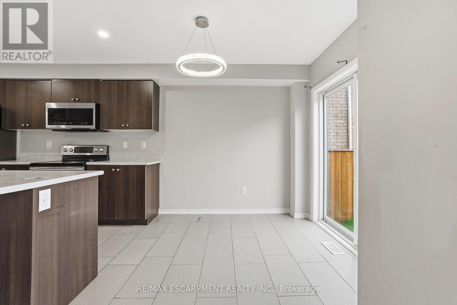 7774 Buckeye Crescent, Niagara Falls, Ontario  L2H 0P2 - Photo 12 - X13055872