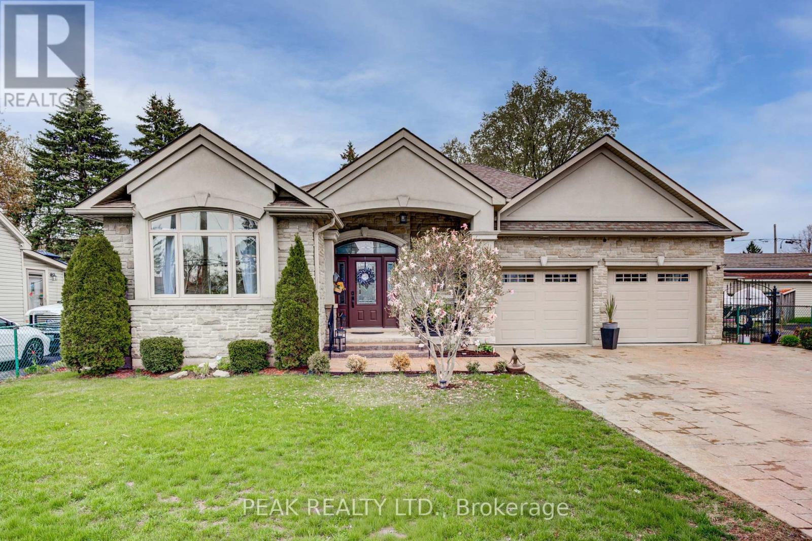 155 NORTH PARK STREET, Brantford, Ontario