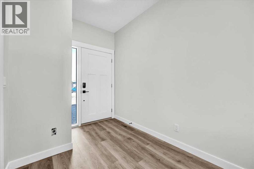 2016 30 Avenue, Nanton, Alberta  T0L 1R0 - Photo 2 - A2307629