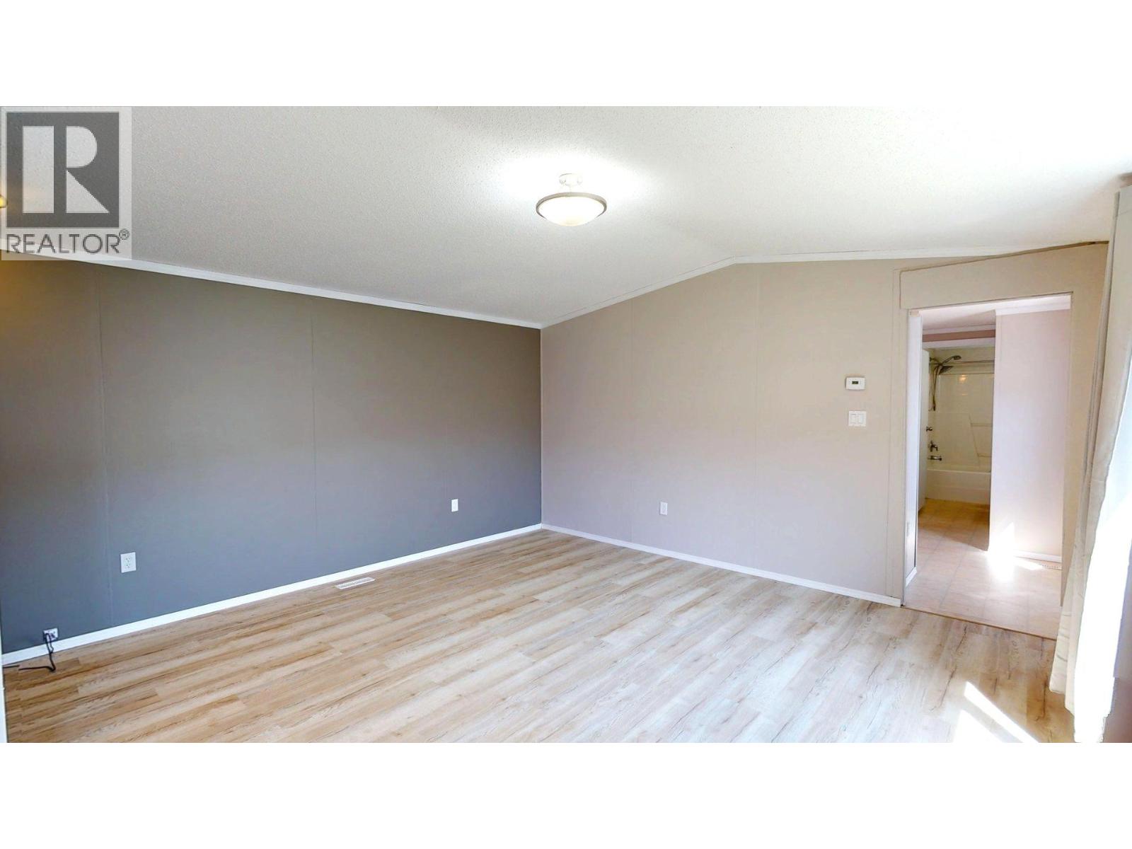100 Aspen Drive Unit# 121, Sparwood, British Columbia  V0B 2G0 - Photo 5 - 10385883