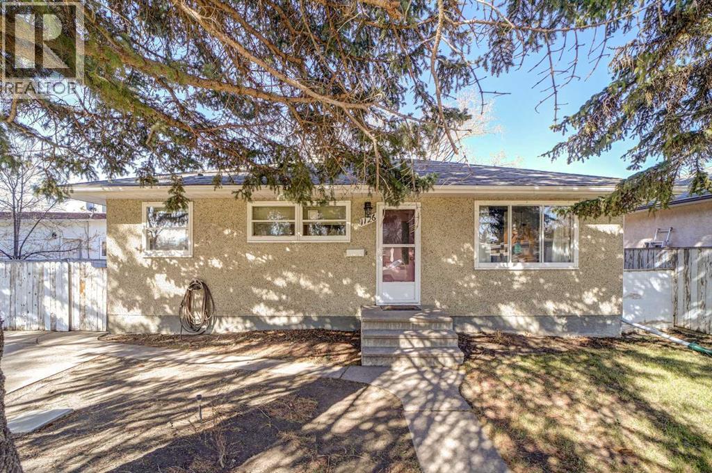 1126 23  N, Lethbridge, Alberta