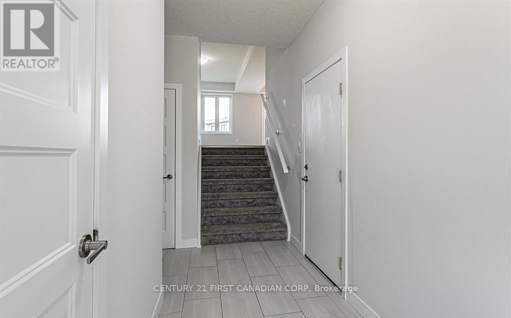 93 - 3380 Singleton Avenue, London South, Ontario  N6L 0E8 - Photo 5 - X13078850