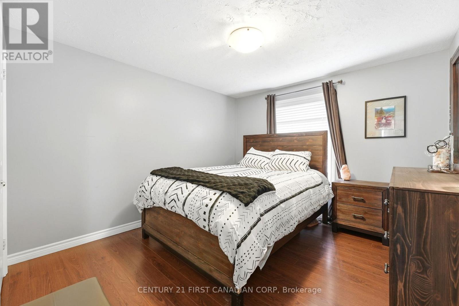 25 Glanworth Avenue, St. Thomas, Ontario  N5R 1E5 - Photo 16 - X13078862