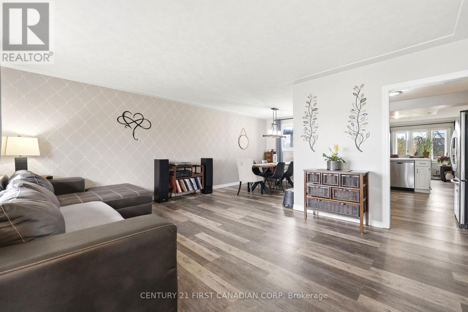25 Glanworth Avenue, St. Thomas, Ontario  N5R 1E5 - Photo 6 - X13078862