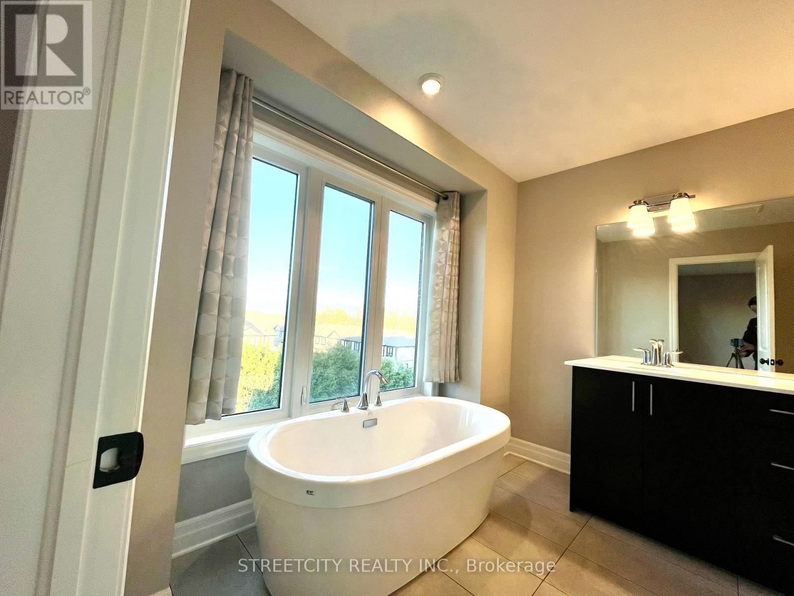 2 - 555 Sunningdale Road E, London North, Ontario  N5X 4B3 - Photo 15 - X13078894