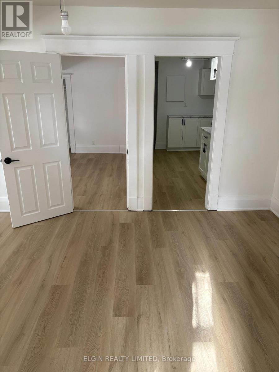 1 - 116 Elmwood Avenue E, London South, Ontario  N6C 1J5 - Photo 5 - X13078918