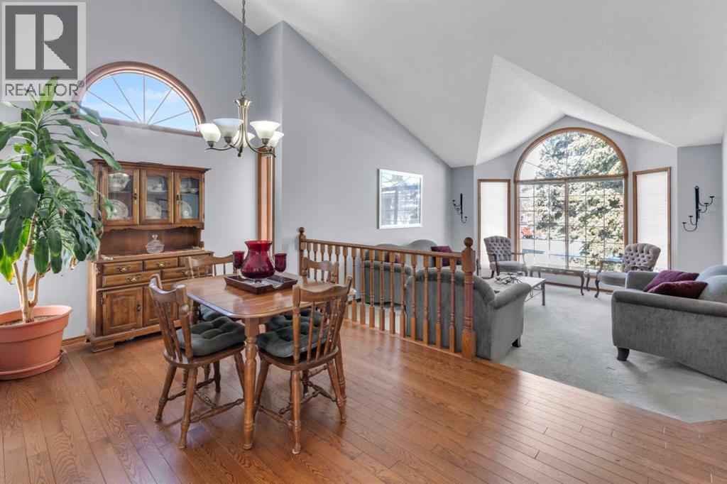 220 Woodbrook Mews Sw, Calgary, Alberta  T2W 4P8 - Photo 6 - A2298872
