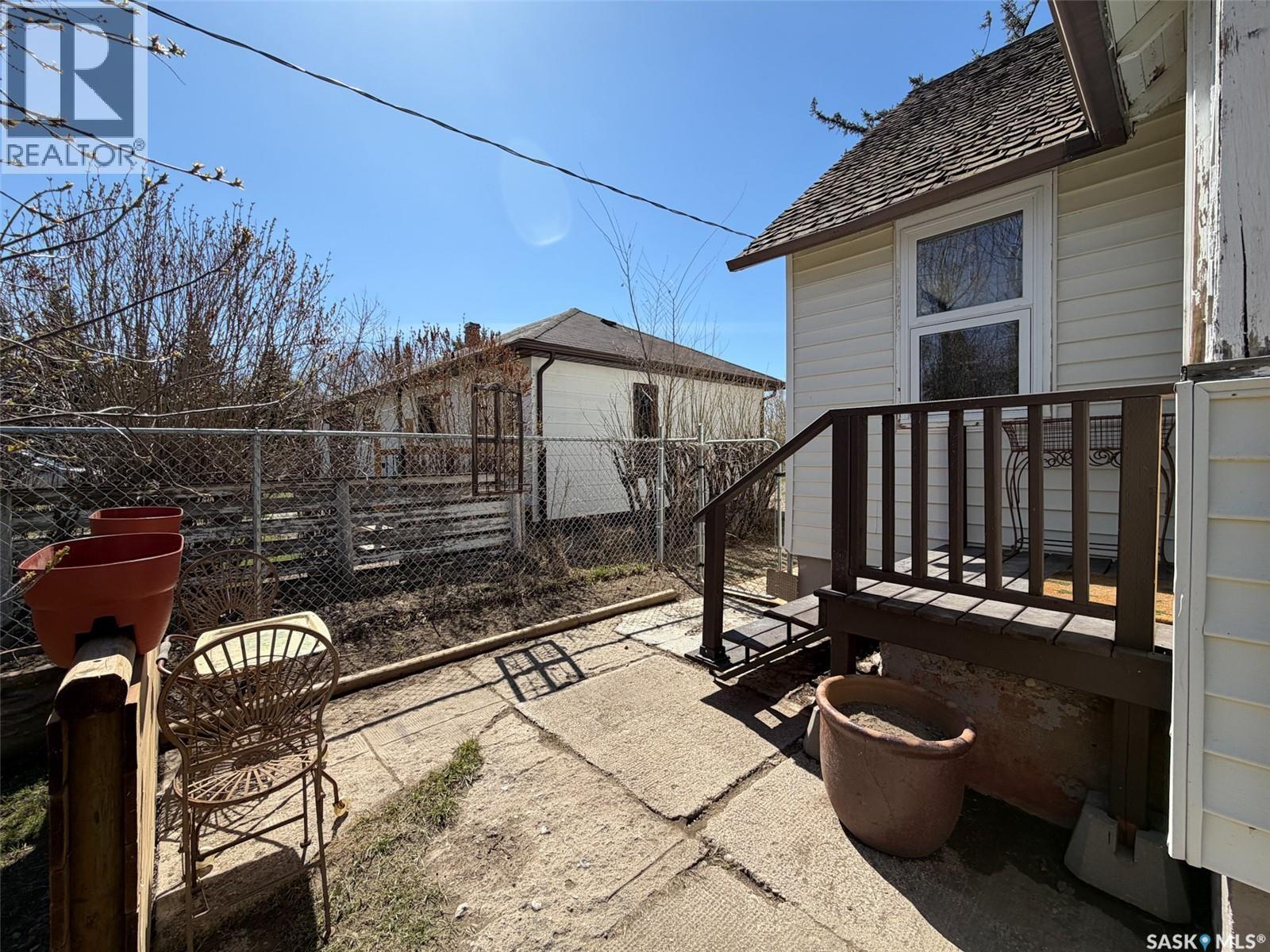 227 Riverside Boulevard, Eastend, Saskatchewan  S0N 0T0 - Photo 39 - SK034776