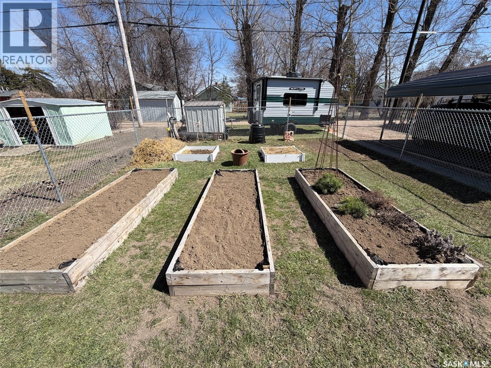 227 Riverside Boulevard, Eastend, Saskatchewan  S0N 0T0 - Photo 44 - SK034776