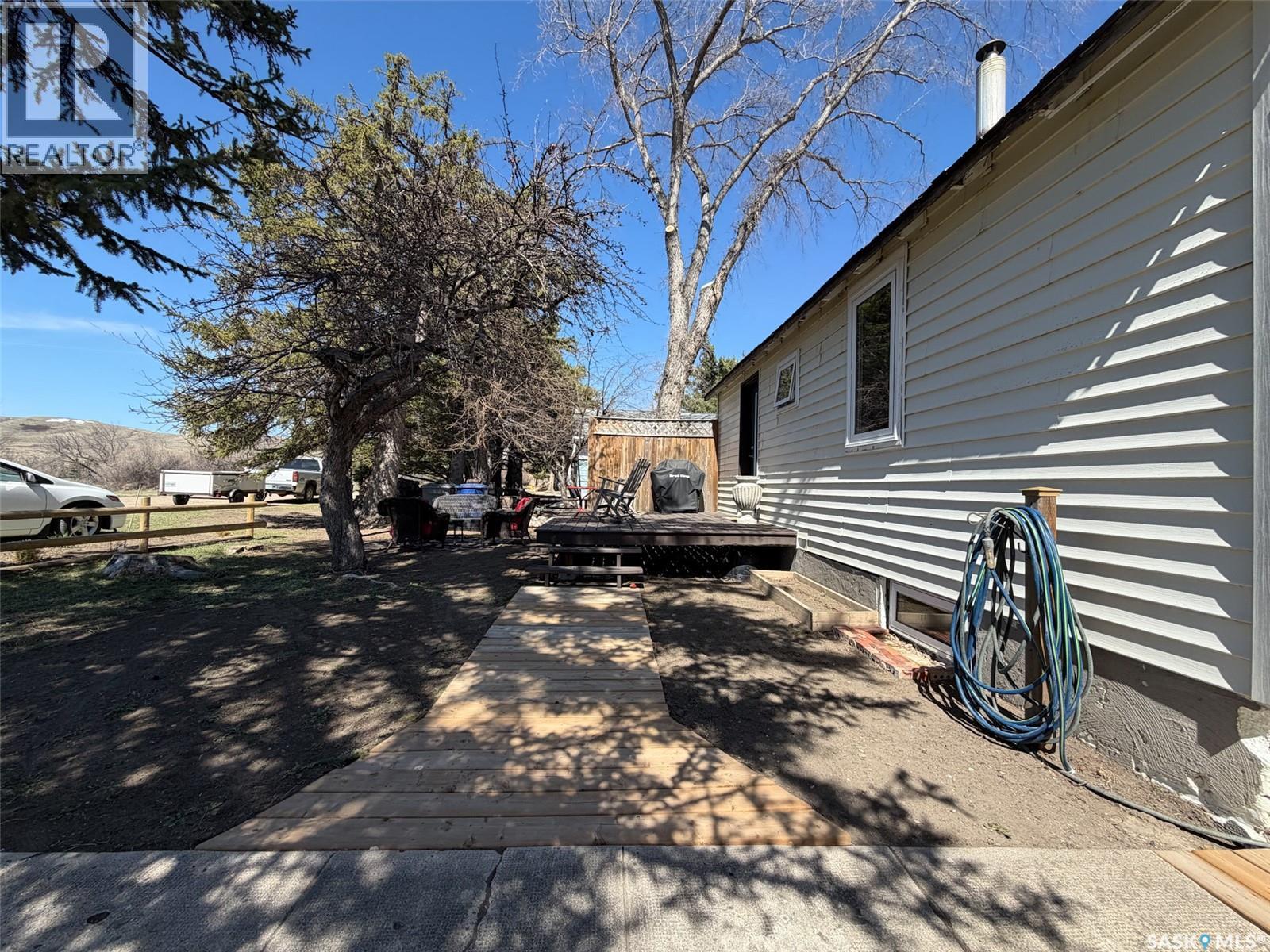 227 Riverside Boulevard, Eastend, Saskatchewan  S0N 0T0 - Photo 53 - SK034776