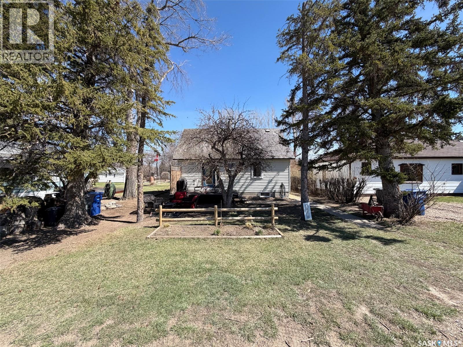 227 Riverside Boulevard, Eastend, Saskatchewan  S0N 0T0 - Photo 55 - SK034776