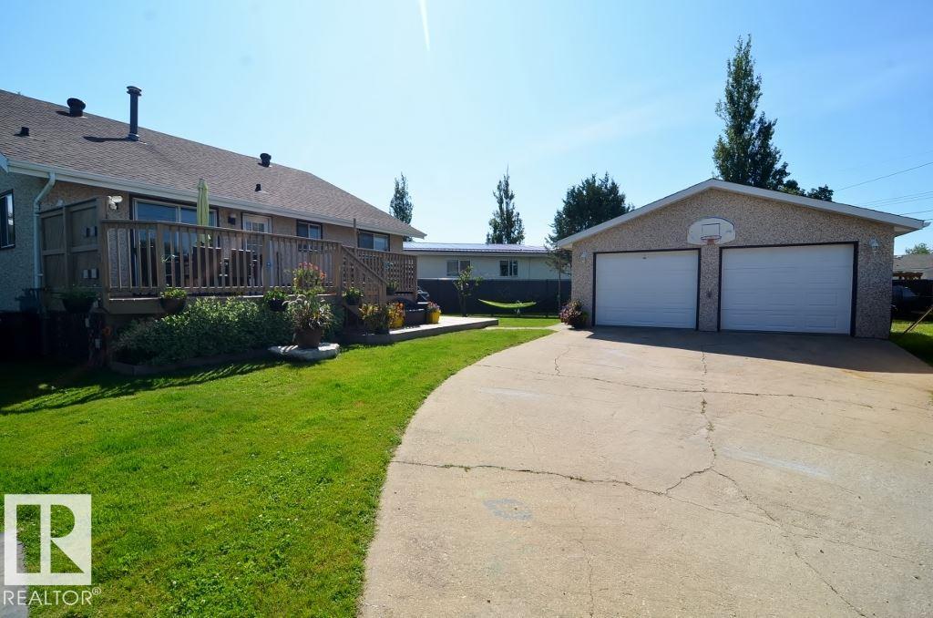 4904 43a St, Barrhead, Alberta  T7N 1J5 - Photo 5 - E4485577