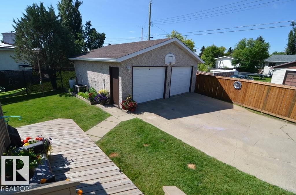 4904 43a St, Barrhead, Alberta  T7N 1J5 - Photo 3 - E4485577