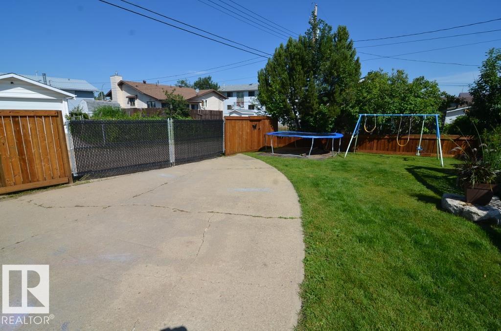 4904 43a St, Barrhead, Alberta  T7N 1J5 - Photo 4 - E4485577