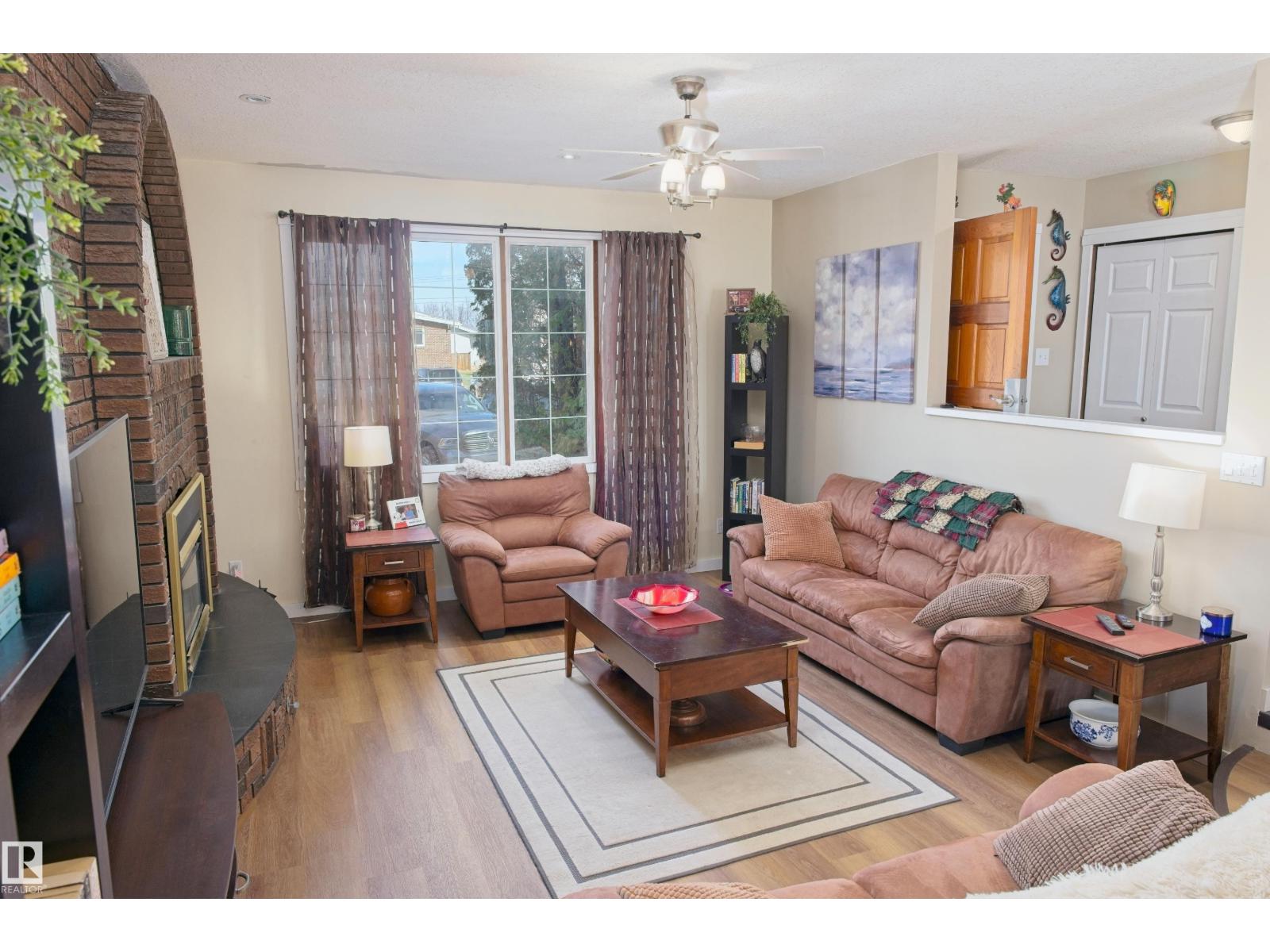 4904 43a St, Barrhead, Alberta  T7N 1J5 - Photo 7 - E4485577