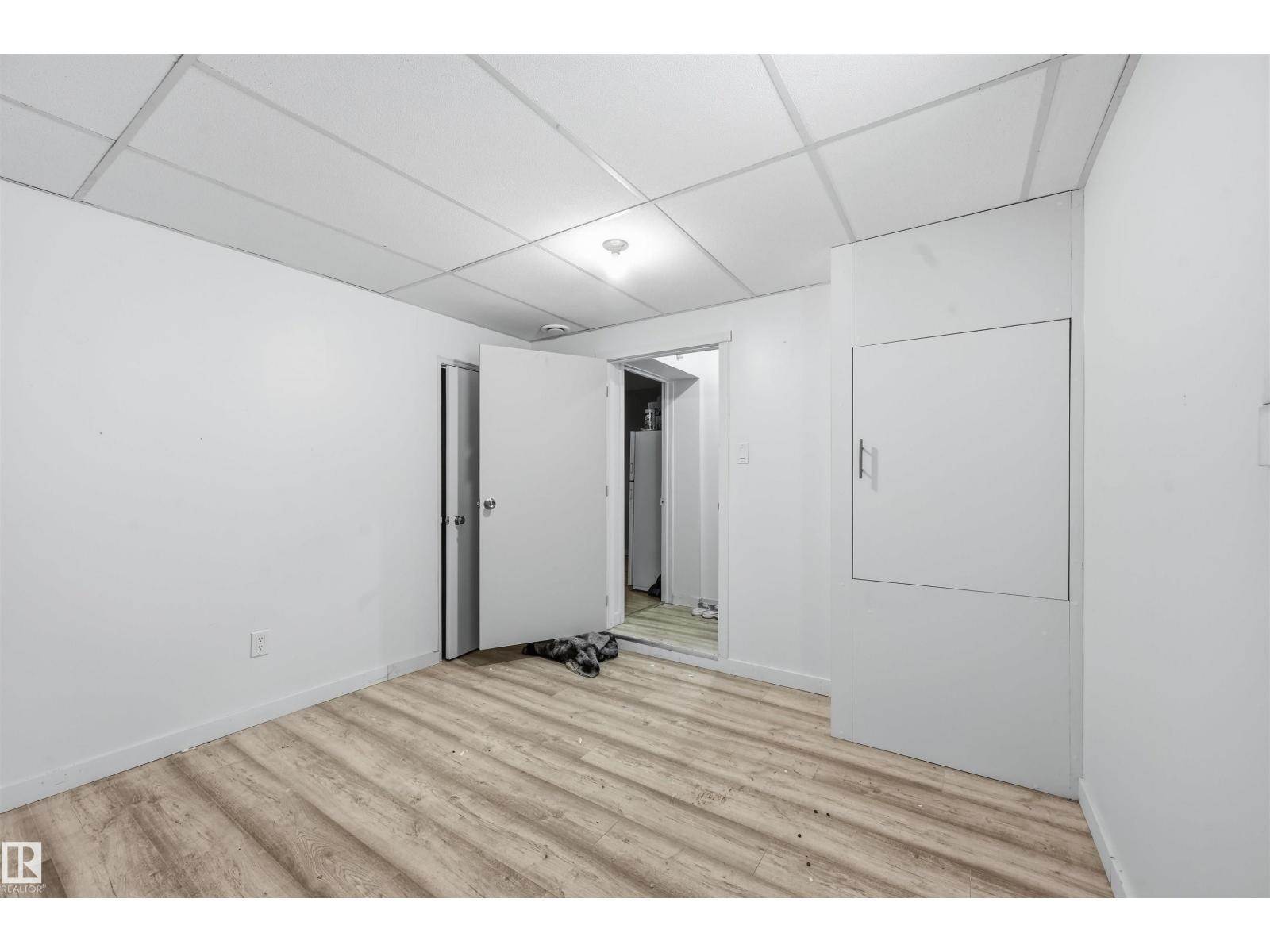 9848 87 Av NW, Edmonton, Alberta  T6E 2N6 - Photo 33 - E4476359