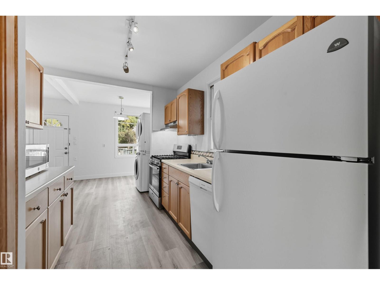 9848 87 Av NW, Edmonton, Alberta  T6E 2N6 - Photo 6 - E4476359