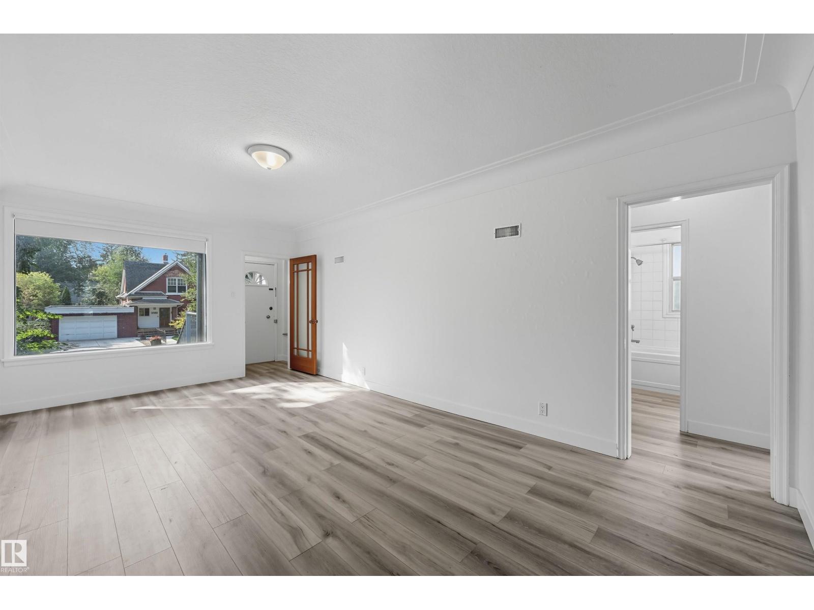 9848 87 Av NW, Edmonton, Alberta  T6E 2N6 - Photo 5 - E4476359