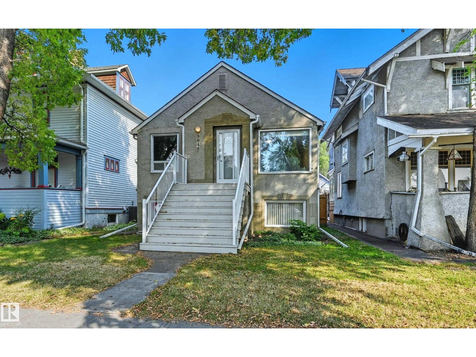 9848 87 Av NW, Edmonton, Alberta  T6E 2N6 - Photo 1 - E4476359