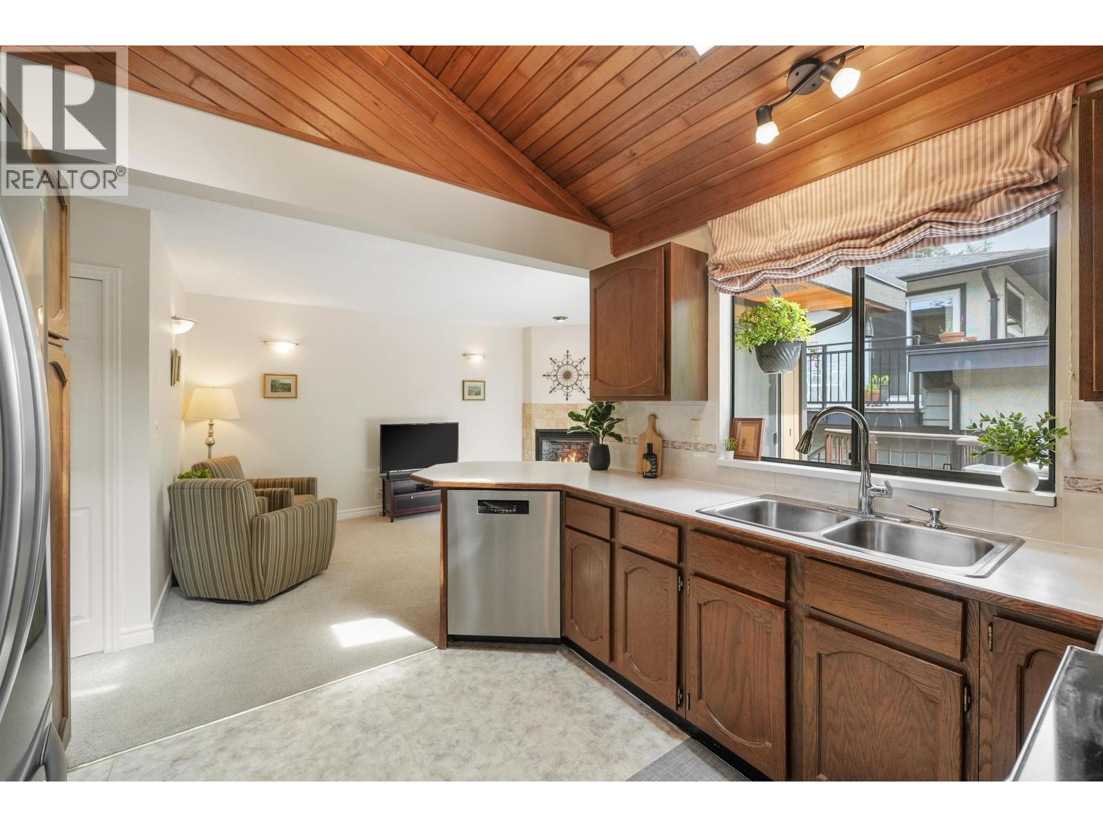 2375 Haversley Avenue, Coquitlam, British Columbia  V3J 7C8 - Photo 10 - R3118770