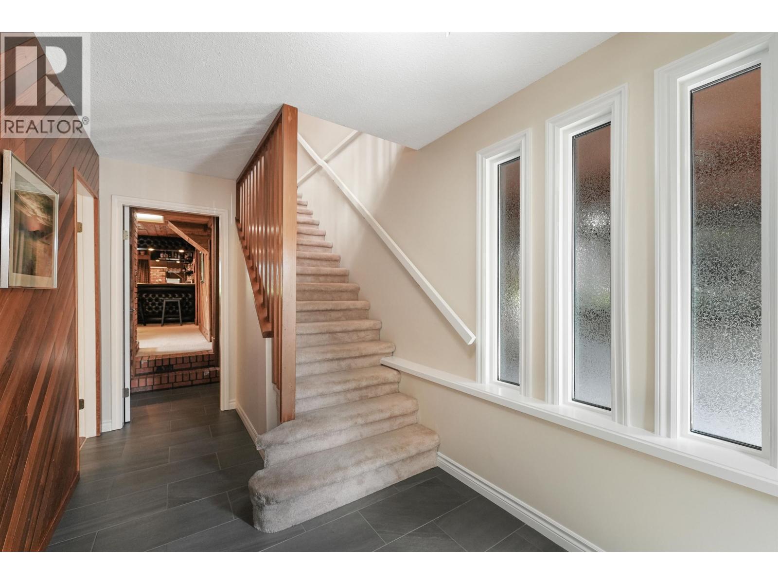 2375 Haversley Avenue, Coquitlam, British Columbia  V3J 7C8 - Photo 3 - R3118770