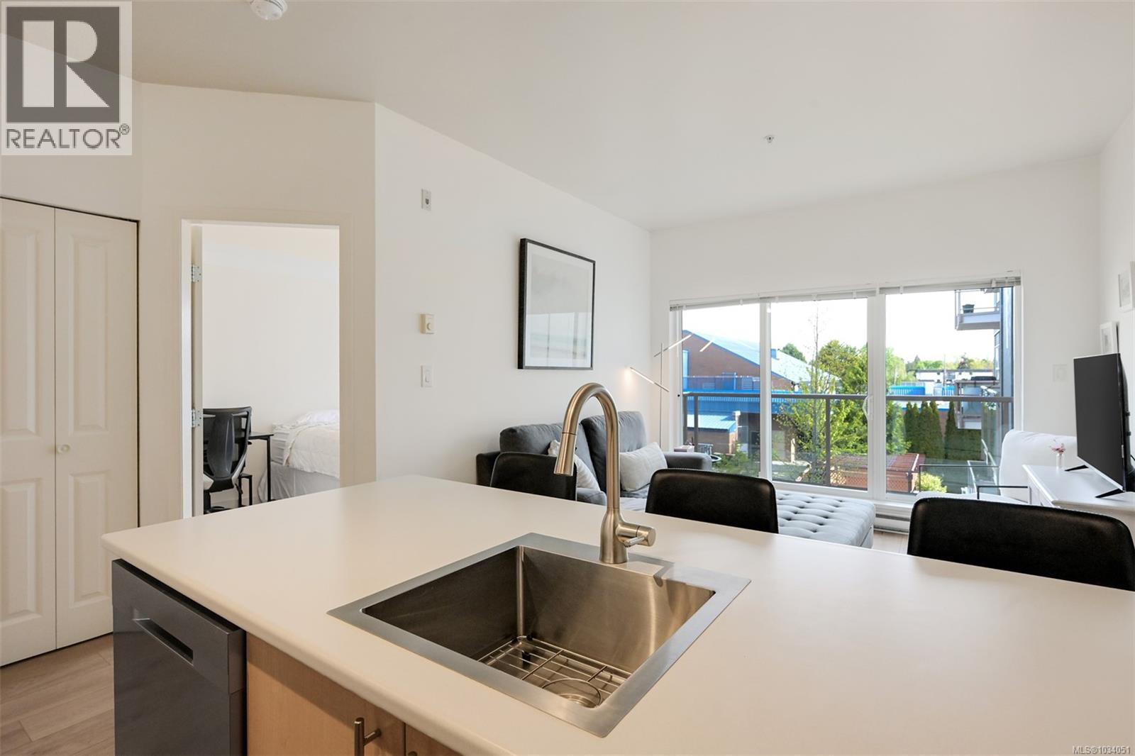 311 1550 Church Ave, Saanich, British Columbia  V8P 2H1 - Photo 20 - 1034051