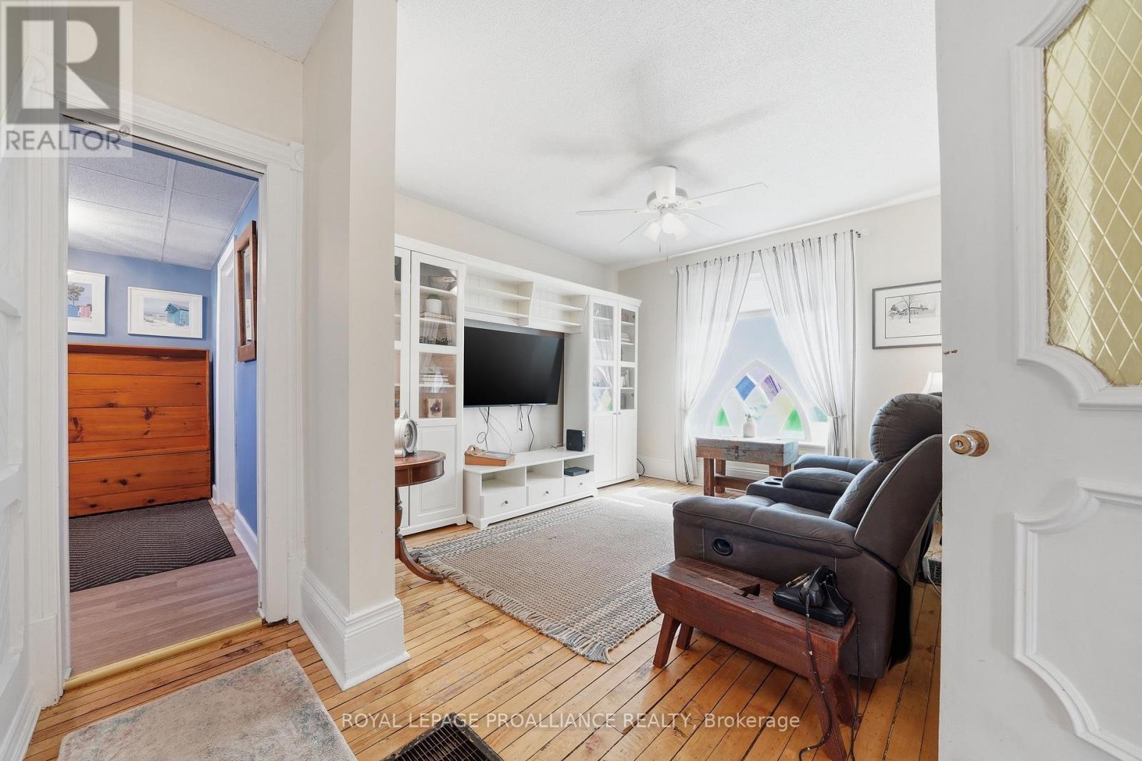 154 St Lawrence Street W, Madoc, Ontario  K0K 2K0 - Photo 7 - X13078734