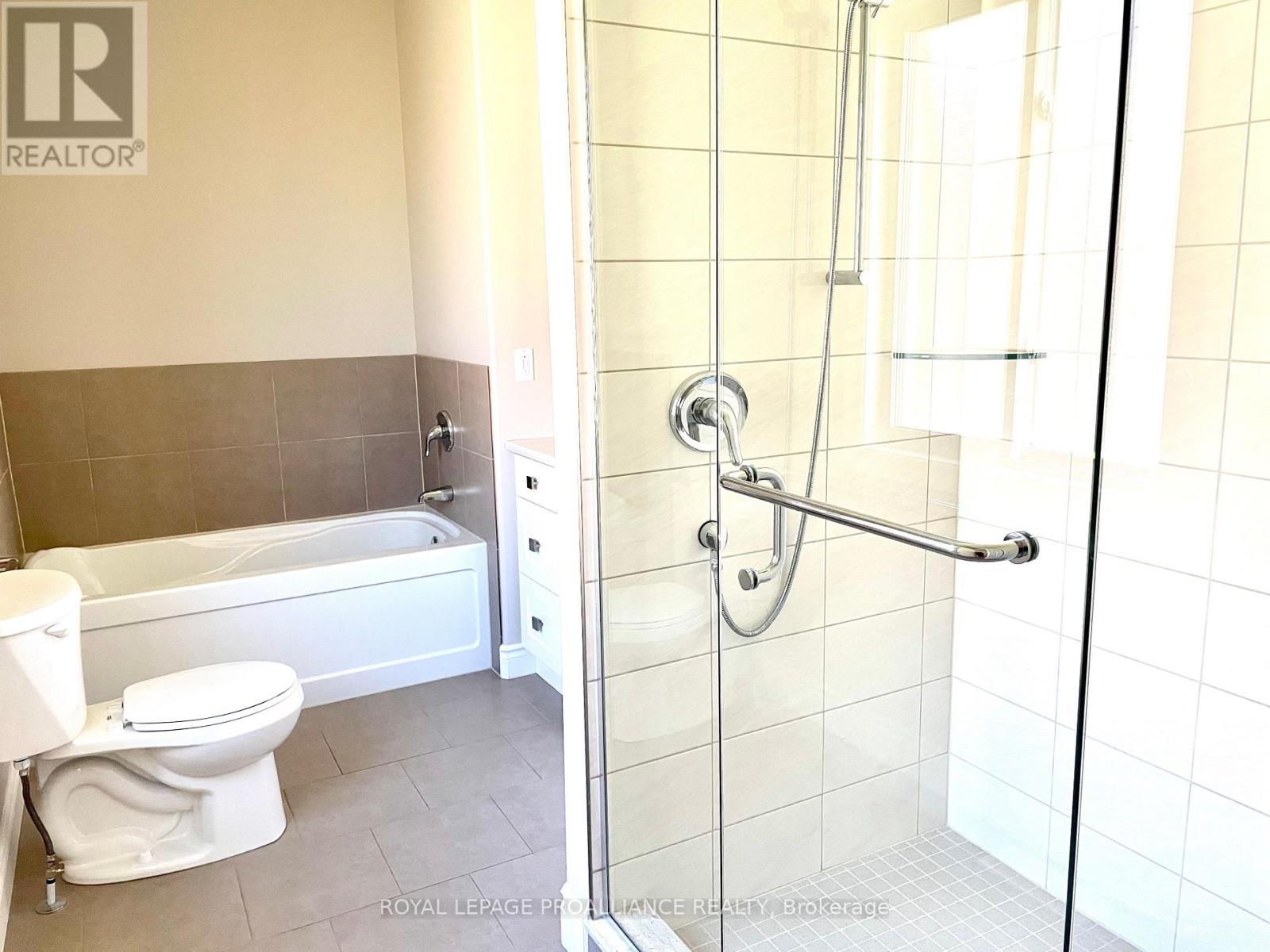 21 Stonecrest Boulevard, Quinte West, Ontario  K8R 0A3 - Photo 5 - X13078746