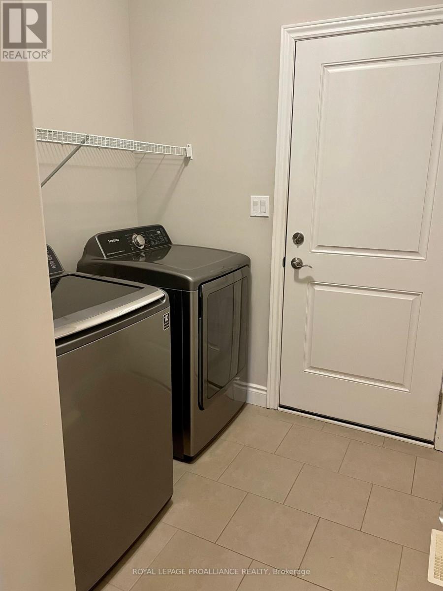 21 Stonecrest Boulevard, Quinte West, Ontario  K8R 0A3 - Photo 9 - X13078746