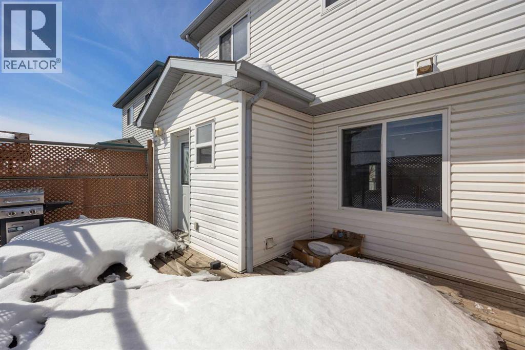 107 Bear Paw Drive, Fort Mcmurray, Alberta  T9K 2H4 - Photo 32 - A2303529