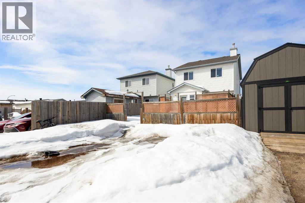 107 Bear Paw Drive, Fort Mcmurray, Alberta  T9K 2H4 - Photo 35 - A2303529