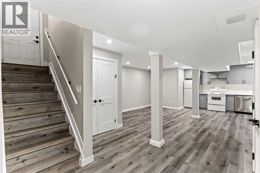 710 / 712 72 Avenue Nw, Calgary, Alberta  T2K 0P4 - Photo 17 - A2305351