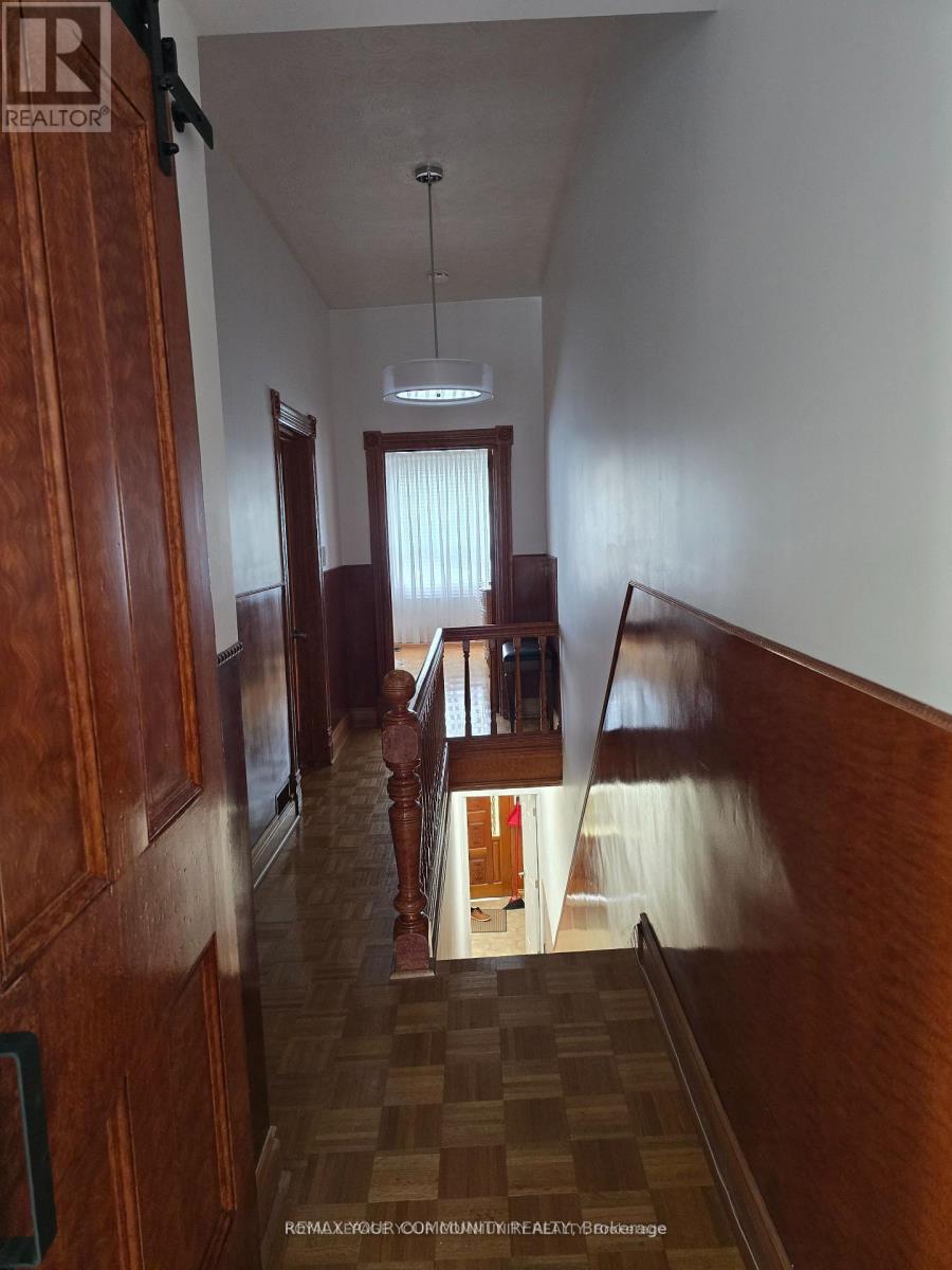 2nd Floor - 46 Ulster Street, Toronto, Ontario  M5S 1E3 - Photo 4 - C13078720