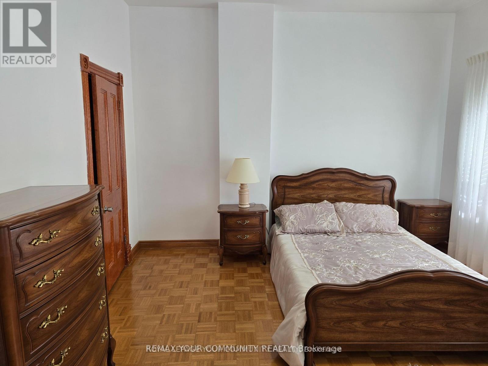 2nd Floor - 46 Ulster Street, Toronto, Ontario  M5S 1E3 - Photo 9 - C13078720