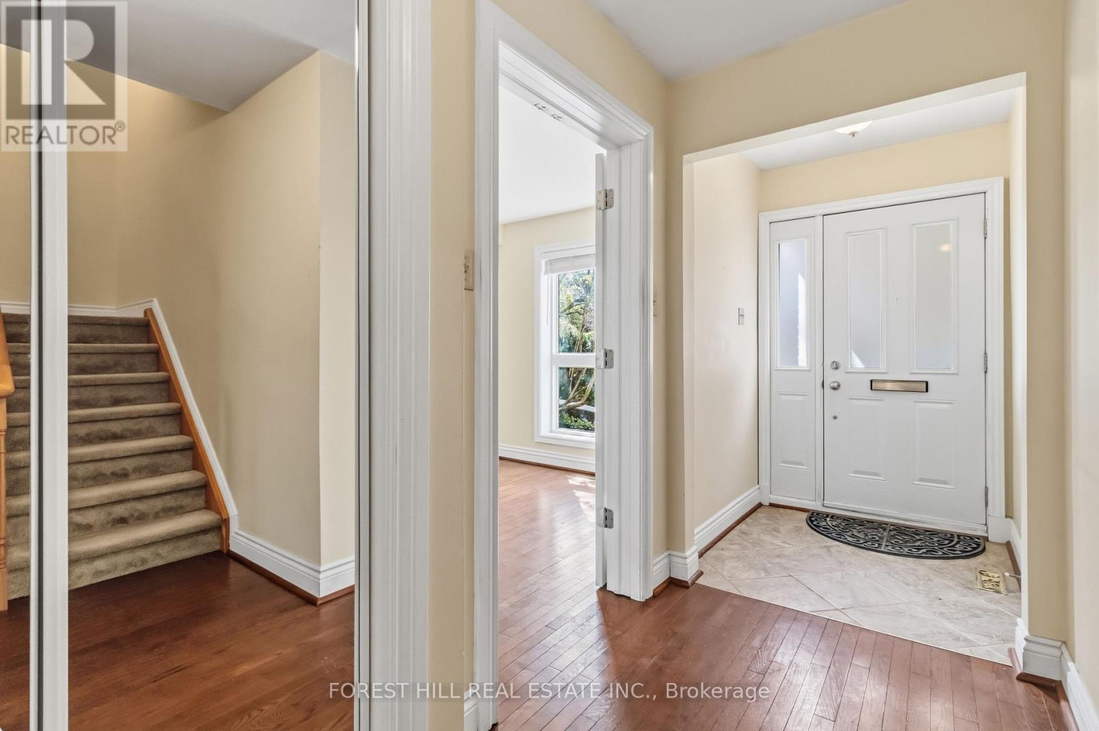 61 Snowshoe Mill Way, Toronto, Ontario  M2L 1T4 - Photo 2 - C13078796